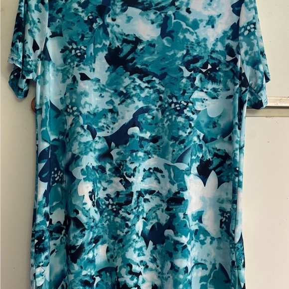 Women’s Dress - Picture 2 of 2